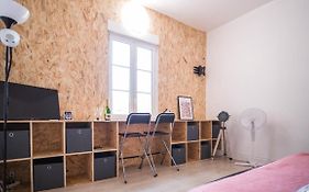 Appartement au centre de la cité des Sacres